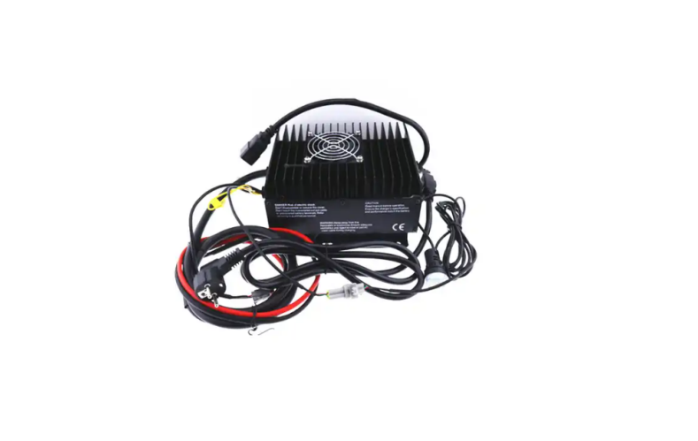 Carregador de Bateria Bivolt